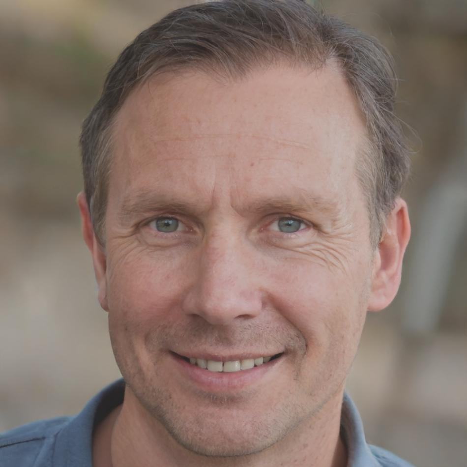 Aldric Bergström, senior API testing specialist with over 8 years of integration testing experience